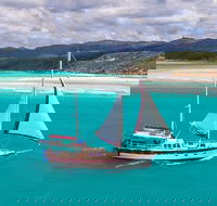 2-Day Whitsundays Sailing Adventure SV Whitehaven - Hotels Melbourne